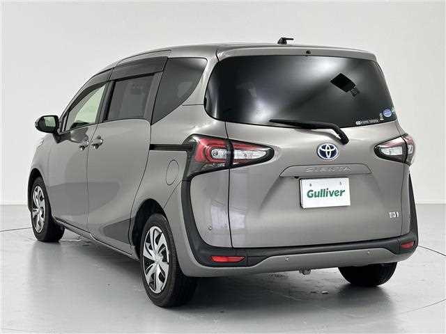 Toyota Sienta 2020 photo 2