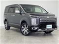 2020 Mitsubishi Delica D5