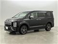 2019 Mitsubishi Delica D5