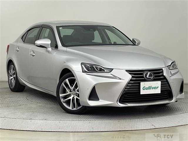 2019 Lexus IS