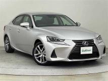 2019 Lexus IS