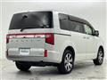 2019 Mitsubishi Delica D5