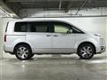 2024 Mitsubishi Delica D5