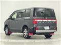 2021 Mitsubishi Delica D5