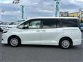 2016 Toyota Voxy