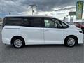 2016 Toyota Voxy