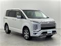 2019 Mitsubishi Delica D5
