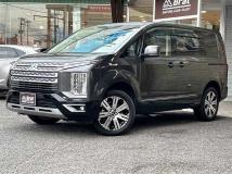 2019 Mitsubishi Delica D5