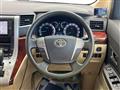 2010 Toyota Vellfire