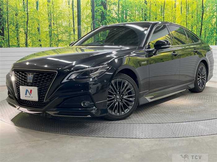 2020 Toyota Crown Hybrid