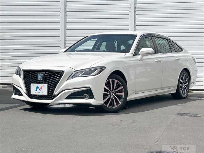 2020 Toyota Crown Hybrid