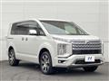 2019 Mitsubishi Delica D5