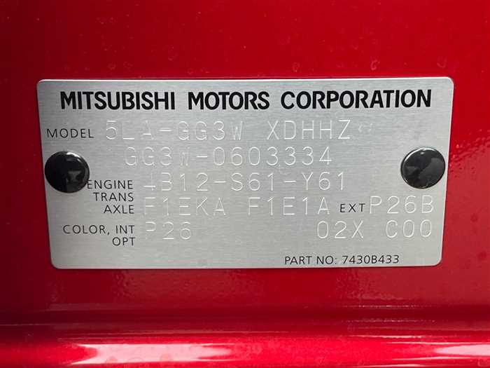 Mitsubishi Outlander 2018 photo 2