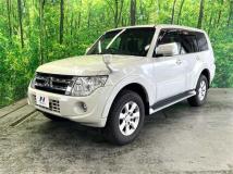 2013 Mitsubishi Pajero