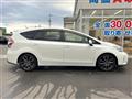 2016 Toyota PRIUS α