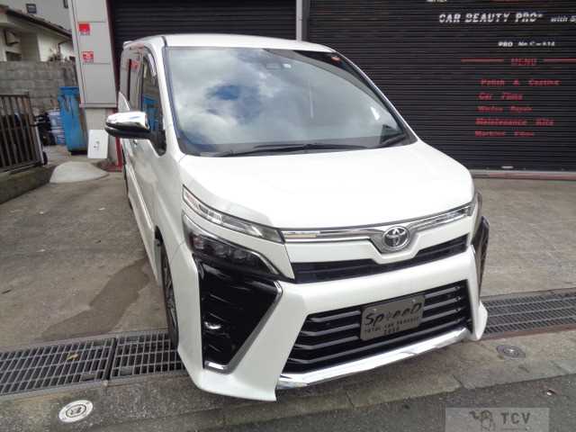 2021 Toyota Voxy