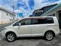 2008 Mitsubishi Delica D5
