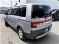 2011 Mitsubishi Delica D5