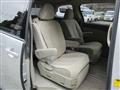 2007 Toyota Estima Hybrid