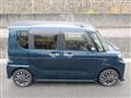 2022 Daihatsu Tanto Custom
