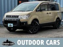 2010 Mitsubishi Delica D5