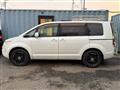 2011 Mitsubishi Delica D5