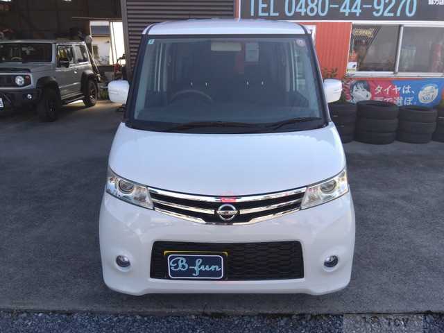 2009 Nissan ROOX