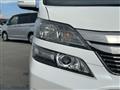 2011 Toyota Vellfire