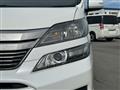 2011 Toyota Vellfire