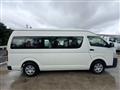 2017 Toyota Hiace Commuter