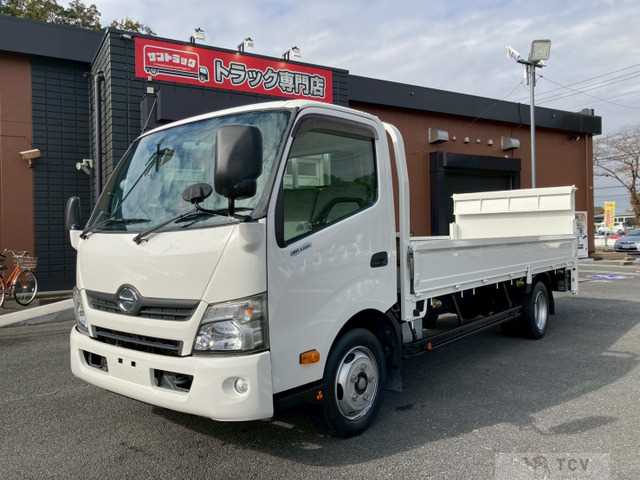 2015 Hino Dutro