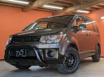 2016 Mitsubishi Delica D5