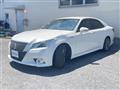 2013 Toyota Crown Hybrid