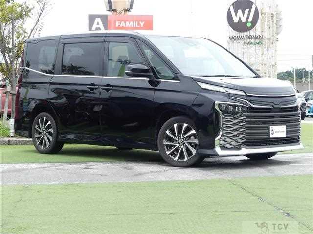 2022 Toyota Voxy