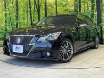 2013 Toyota Crown Hybrid