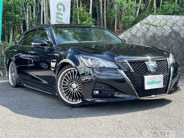 2018 Toyota Crown Hybrid