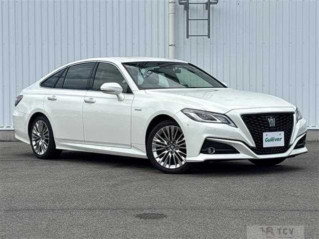 2020 Toyota Crown Hybrid