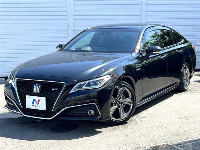 2019 Toyota Crown Hybrid