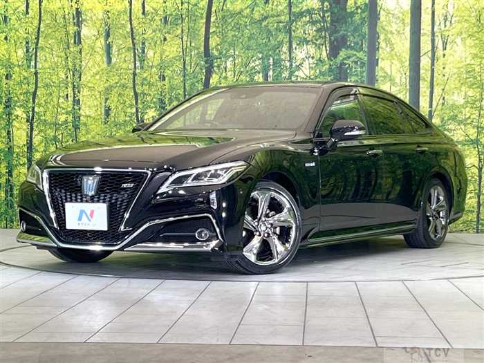 2019 Toyota Crown Hybrid