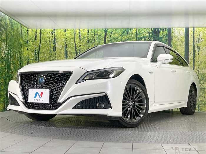 2020 Toyota Crown Hybrid