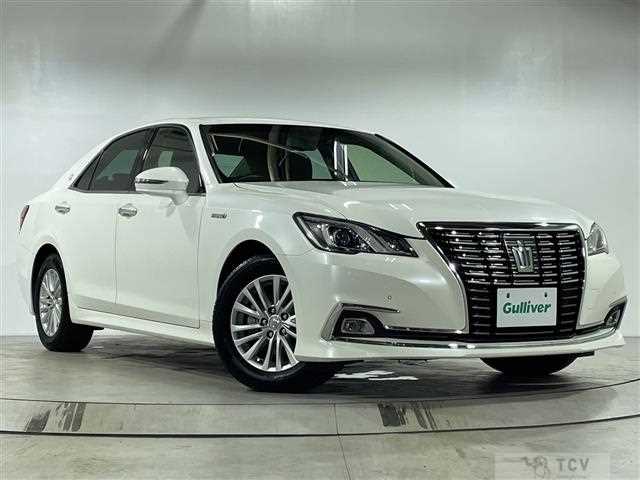 2015 Toyota Crown Hybrid