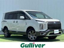 2020 Mitsubishi Delica D5