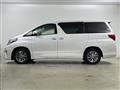 2014 Toyota Alphard Hybrid