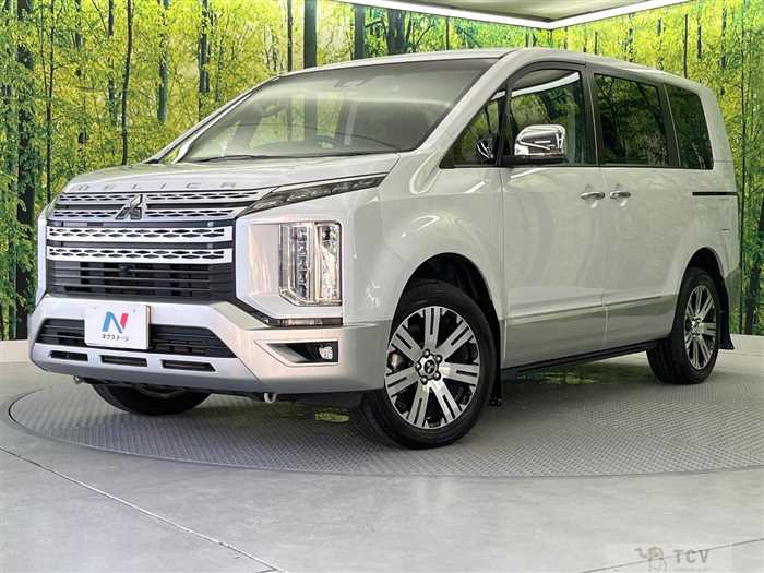 2022 Mitsubishi Delica D5