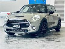2019 BMW MINI