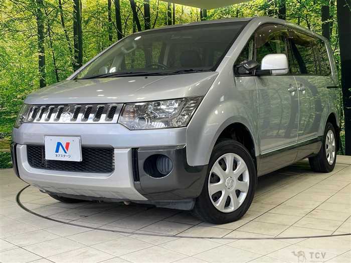 2013 Mitsubishi Delica D5