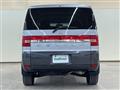 2010 Mitsubishi Delica D5
