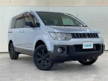 2010 Mitsubishi Delica D5