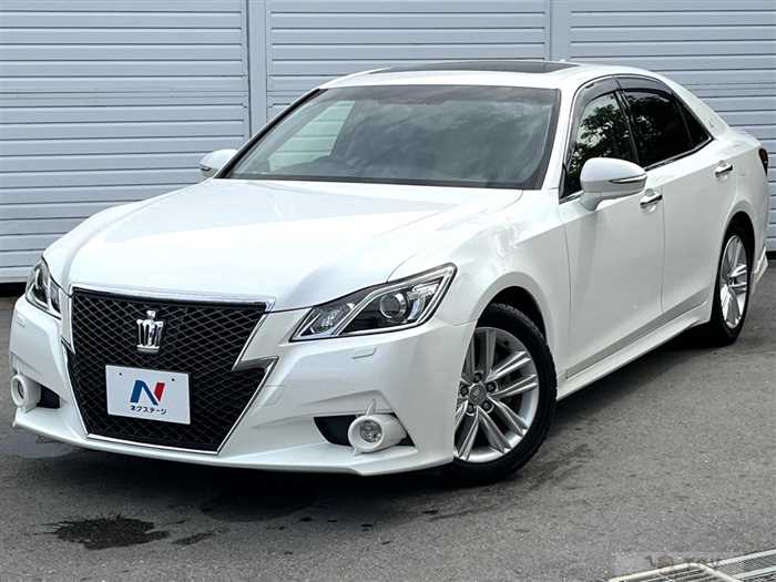 2013 Toyota Crown