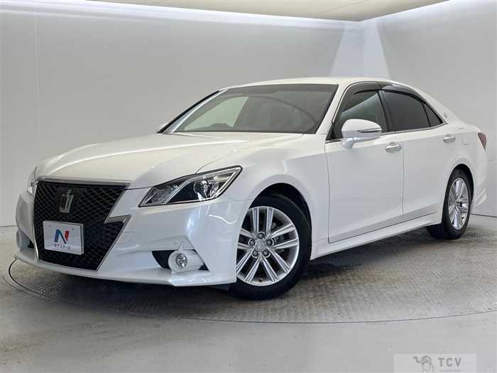 2013 Toyota Crown